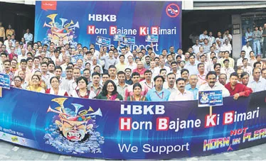 Lokmat reaches out to cure ‘Horn Bajane Ki Bimari’