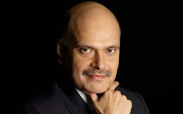 Raghav Bahl set to re-enter business TV space in partnership with Bloomberg
