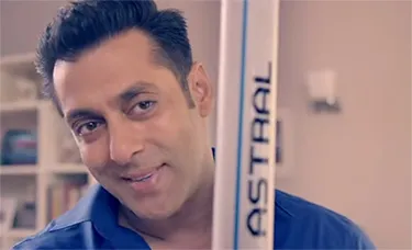 Salman turns plumber for Astral pipes