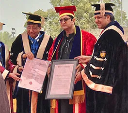 Prasoon Joshi gets Honorary Doctorate from Amity University