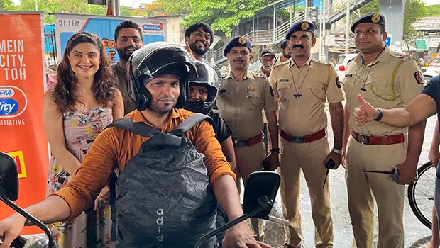 Radio City’s ‘Piche Wale Babu Helmet Laga Lo’ campaign aims to raise awareness about the new law by Mumbai Traffic Police