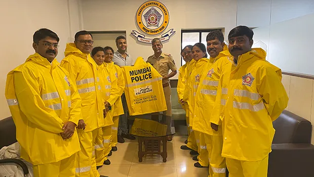 MTV celebrates the Asli Roadie spirit of ‘Mumbai Police’, provides them with 1000 high-quality raincoats