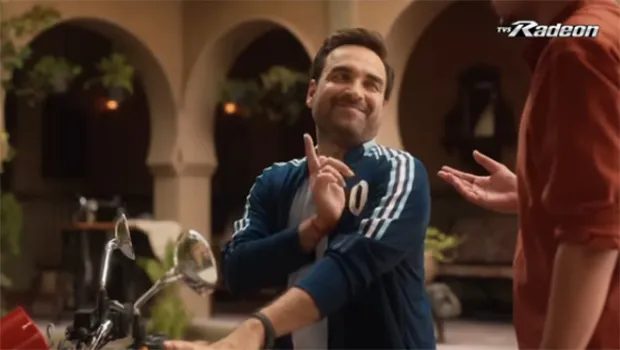 Actor Pankaj Tripathi highlights TVS Radeon’s impressive features in latest campaign by Lowe Lintas