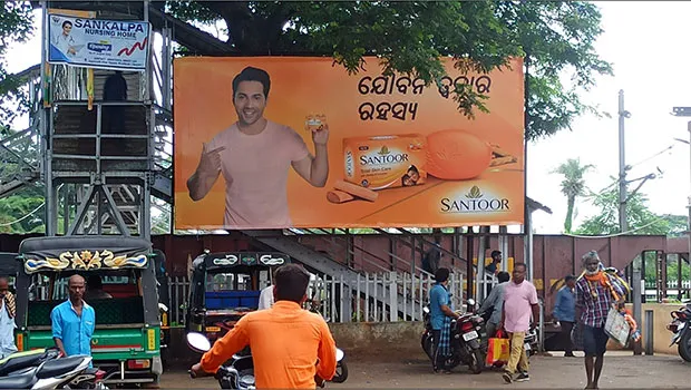 Laqshya Media Group executes Santoor’s multilingual outdoor campaign in 150 towns across seven states