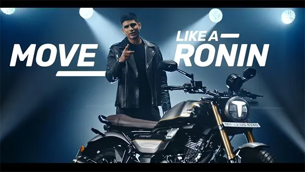 Shubman Gill demonstrates how to #MoveLikeARonin in TVS Ronin's new campaign